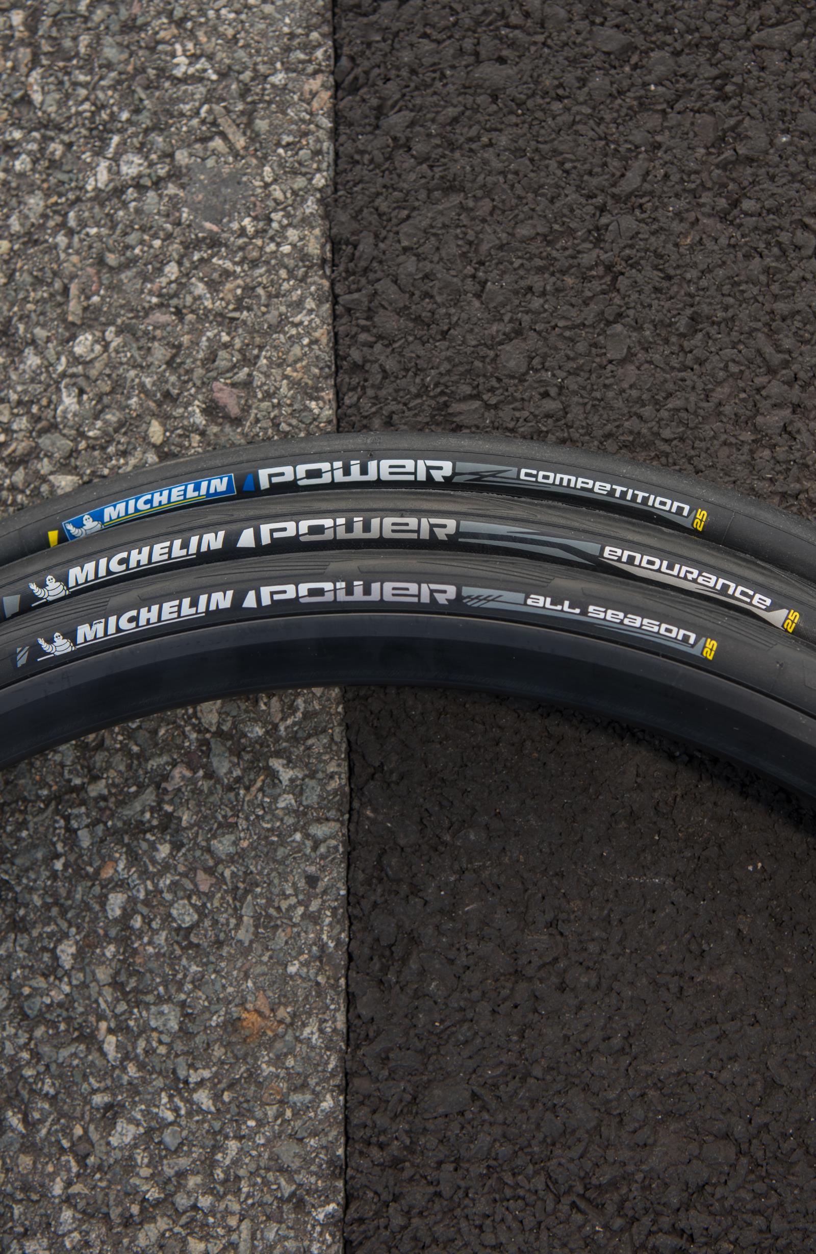 ______albums_PRESS_02_PNEUS_TYRES_2ROUES_2WHEELS_MICHELIN_POWER_PHOTOS_TIRES_DETAILS_DSC_0857.jpg